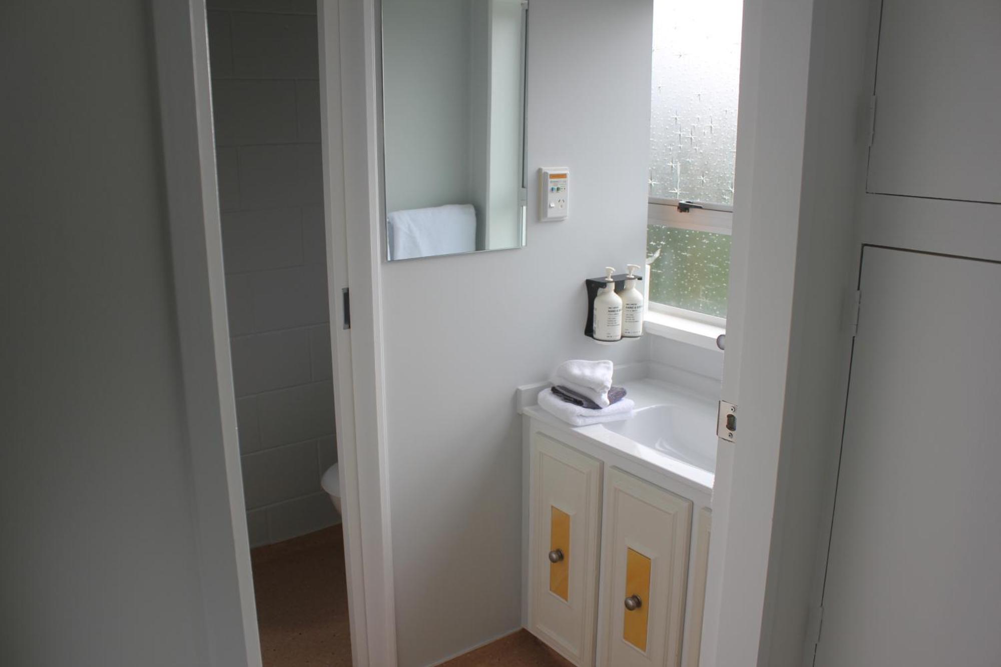 Kapiti Gateway 4*